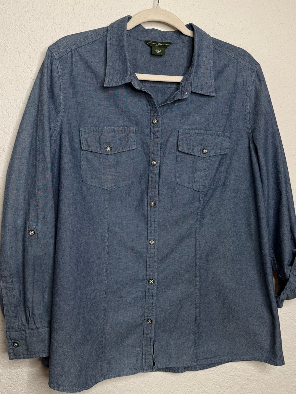 Eddie Bauer Blue Chambray Button Down Shirt Women's XXL Roll Tab Sleeve Cotton